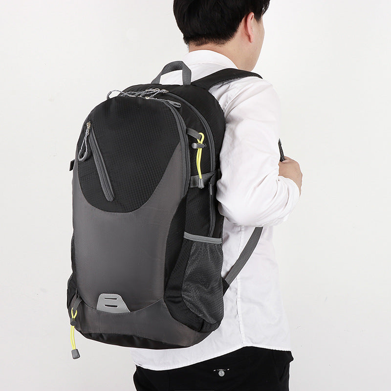 Mochila para Aventuras Resistente y Impermeable 40L