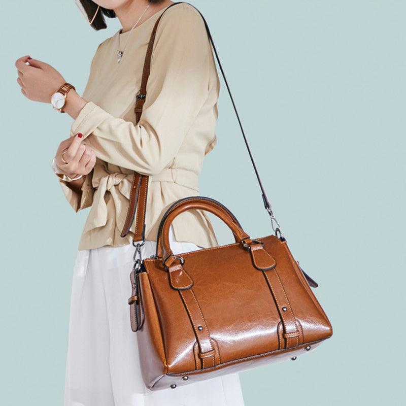 Bolso de Mujer de Cuero Genuino – Estilo Clásico con Toque Moderno
